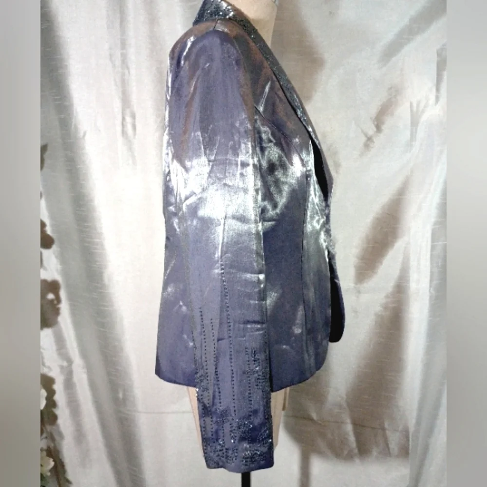Alex Evenings Satin Hacket, Lavender, beaded sleeves & Collar, Open, one pc., 14 - Picture 4 of 10